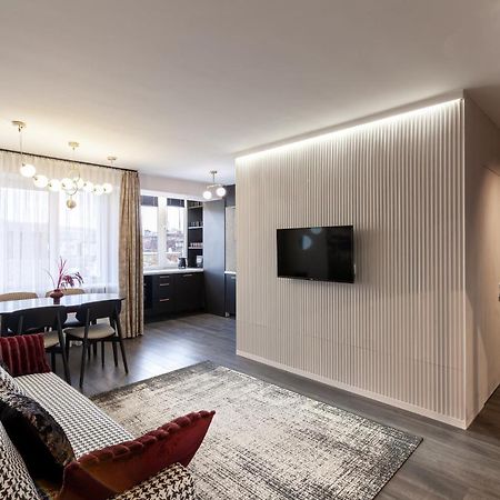 לבוב Leogrand Apartments On Svobody Avenue מראה חיצוני תמונה