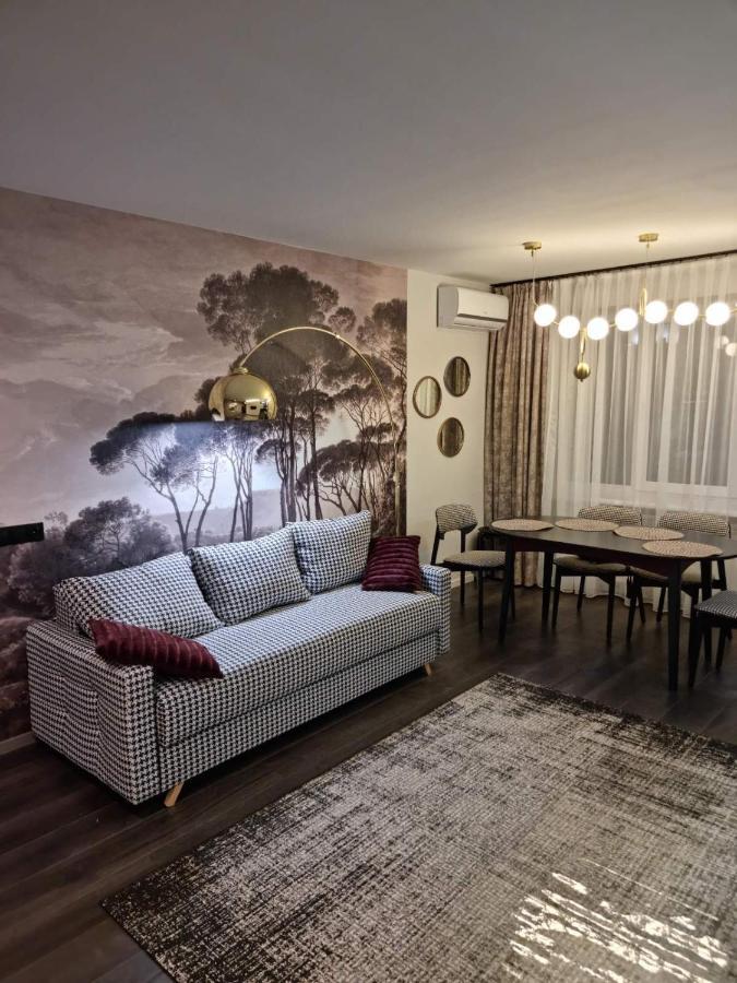 לבוב Leogrand Apartments On Svobody Avenue מראה חיצוני תמונה