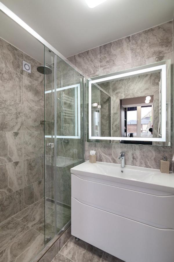 לבוב Leogrand Apartments On Svobody Avenue מראה חיצוני תמונה