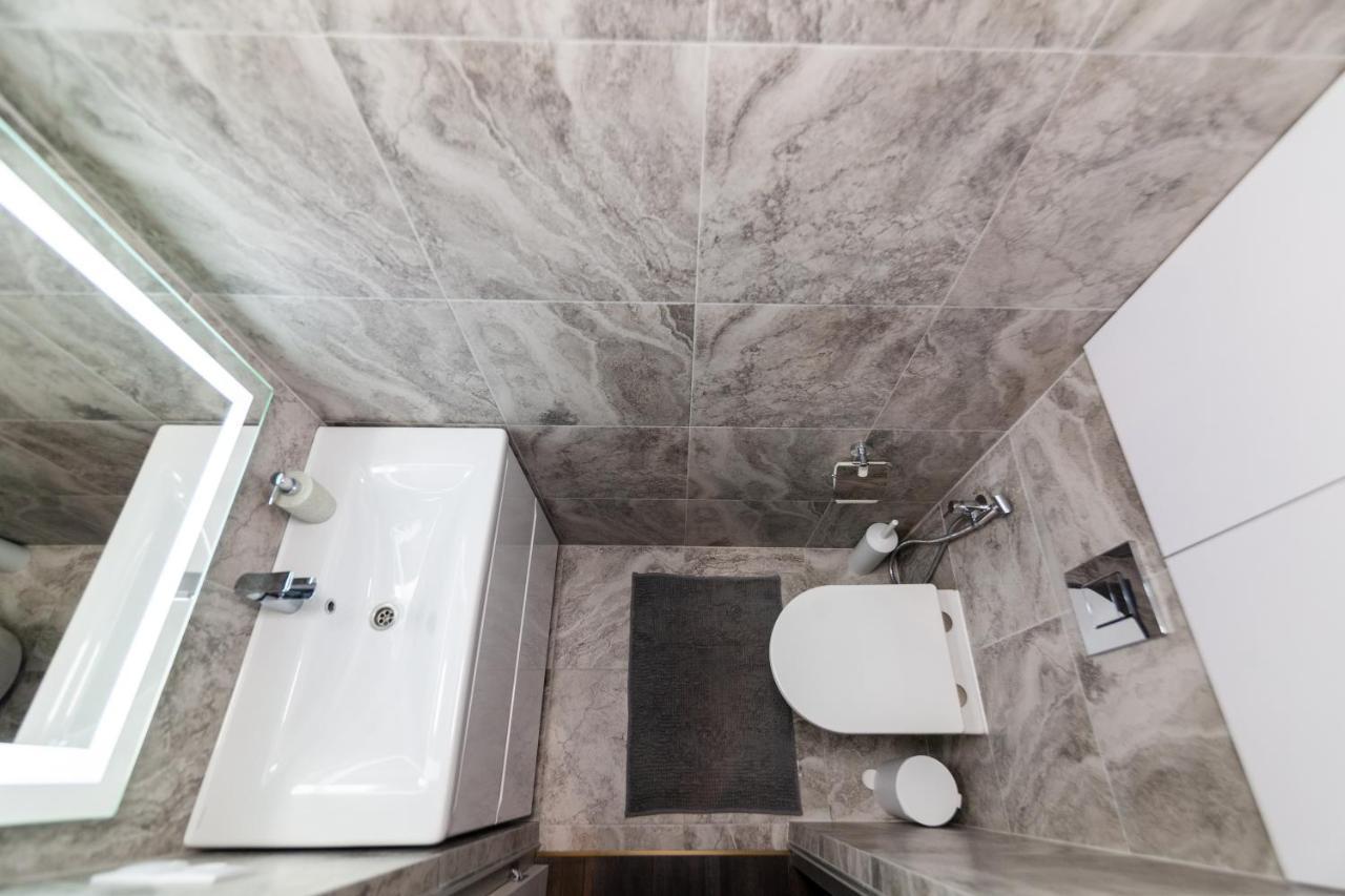 לבוב Leogrand Apartments On Svobody Avenue מראה חיצוני תמונה